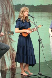 Julia Pietrucha feet photo 4