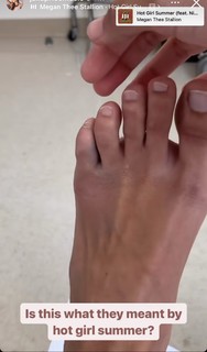Julia Price feet photo 1