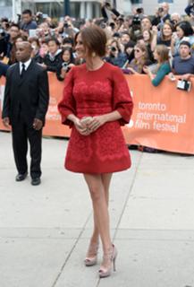 Julia Roberts feet photo thumbnail