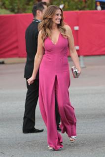 Julia Roberts feet photo thumbnail
