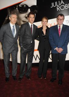 Julia Roberts feet photo thumbnail