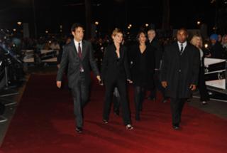 Julia Roberts feet photo thumbnail