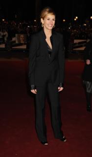 Julia Roberts feet photo thumbnail