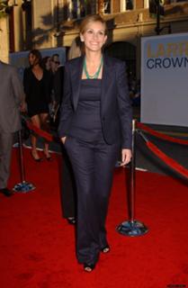 Julia Roberts feet photo thumbnail