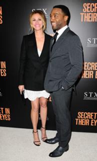 Julia Roberts feet photo thumbnail