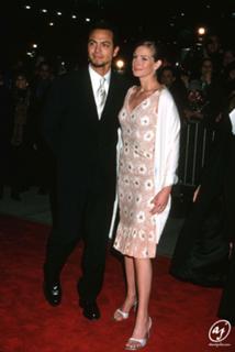 Julia Roberts feet photo thumbnail