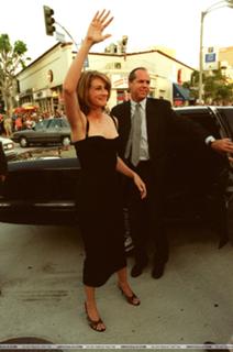 Julia Roberts feet photo thumbnail