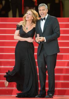 Julia Roberts feet photo thumbnail