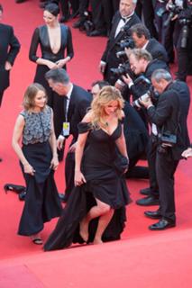 Julia Roberts feet photo thumbnail