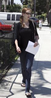 Julia Roberts feet photo thumbnail