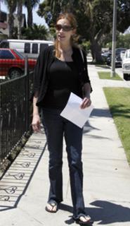Julia Roberts feet photo thumbnail