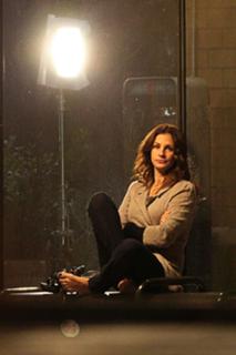 Julia Roberts feet photo thumbnail
