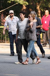 Julia Roberts feet photo thumbnail