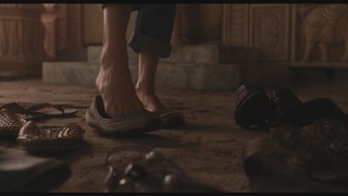Julia Roberts feet photo thumbnail