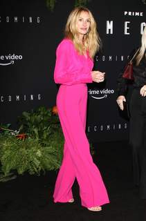 Julia Roberts feet photo thumbnail