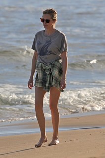 Julia Roberts feet photo thumbnail