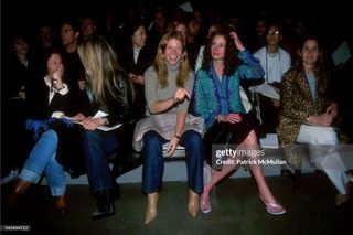Julia Roberts feet photo thumbnail