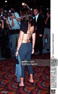 Julia Roberts feet photo thumbnail