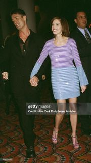 Julia Roberts feet photo thumbnail