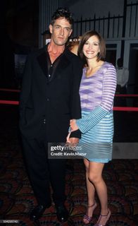 Julia Roberts feet photo thumbnail