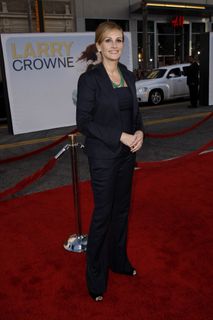 Julia Roberts feet photo thumbnail