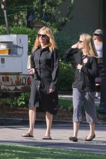 Julia Roberts feet photo 1