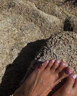 Julia Rose feet photo 10