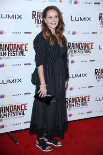 Julia Sawalha feet photo 4