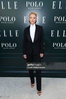 Julia Schlaepfer feet photo 15