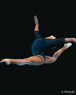 Julia Soares feet photo 14