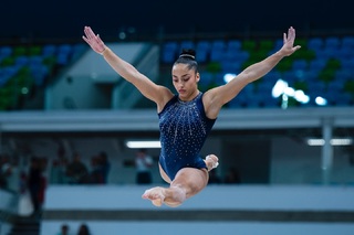 Julia Soares feet photo 5