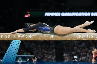 Julia Soares feet photo 12