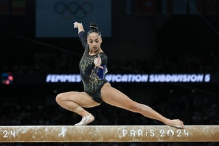 Julia Soares feet photo 11