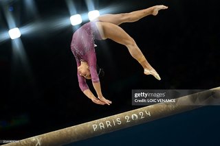 Julia Soares feet photo 6