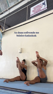 Julia Soares feet photo 13