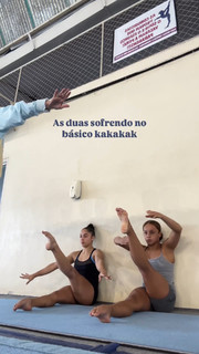 Julia Soares feet photo 12