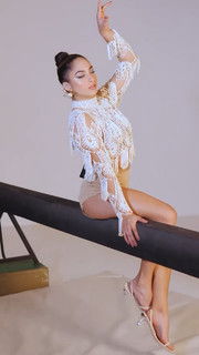 Julia Soares feet photo 8