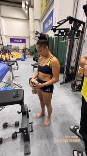 Julia Soares feet photo 14