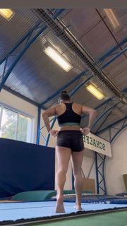 Julia Soares feet photo 18