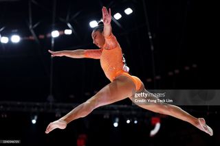 Julia Soares feet photo 4