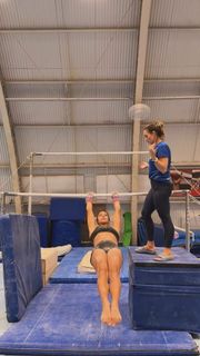 Julia Soares feet photo 15