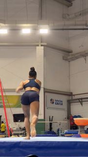 Julia Soares feet photo 11