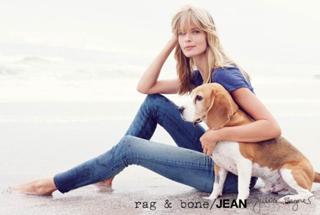 Julia Stegner feet photo 3