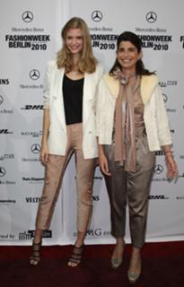 Julia Stegner feet photo 4