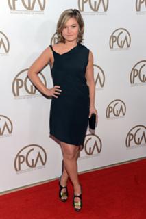 Julia Stiles feet photo thumbnail