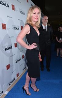 Julia Stiles feet photo thumbnail