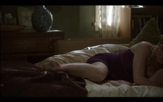Julia Stiles feet photo thumbnail