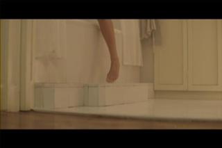 Julia Stiles feet photo thumbnail