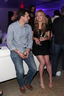Julia Stiles feet photo thumbnail