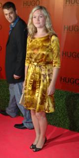 Julia Stiles feet photo thumbnail